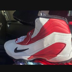 New Men’s size 17 and 18 Nike shoes